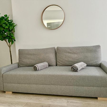 Stylish Schonbrunn Apartments - Free Underground Parking Вена Экстерьер фото
